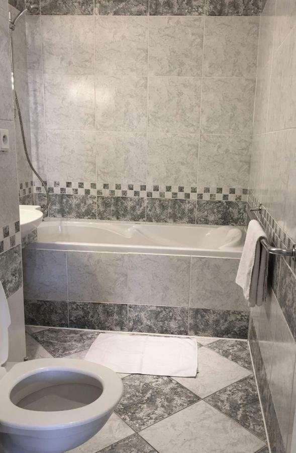 Apartman Elizabeth Cheb Bagian luar foto